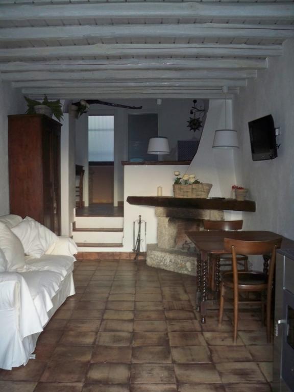 Hostal Rifugio Dei Tre Pini Castelmola Exterior foto